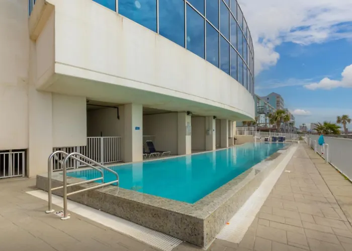 Apartment Island Tower 701